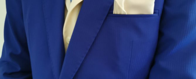 Costume bleu-azur